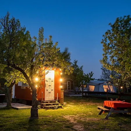 Tiny Wineyhouse No 1 Hotel Zennewijnen Exterior photo