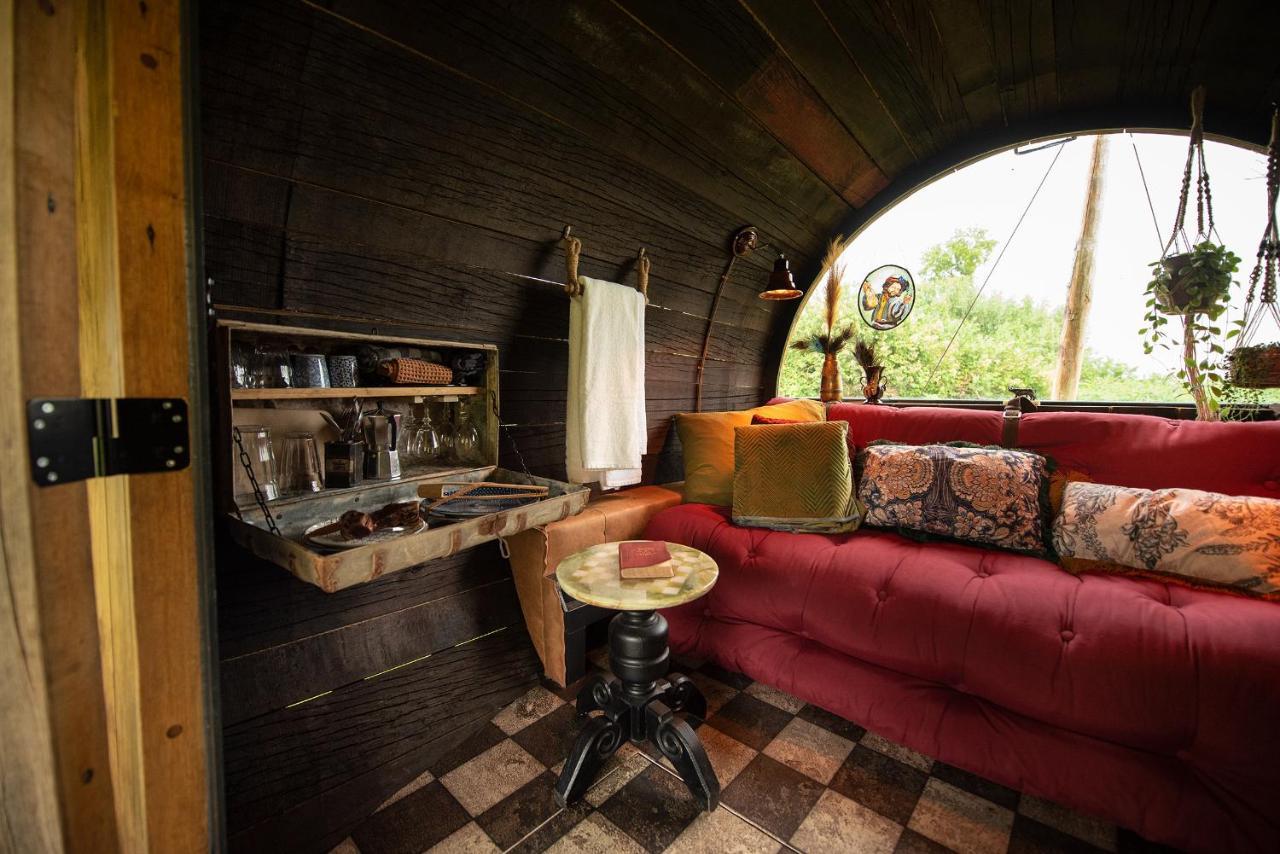 Tiny Wineyhouse No 1 Campsite *