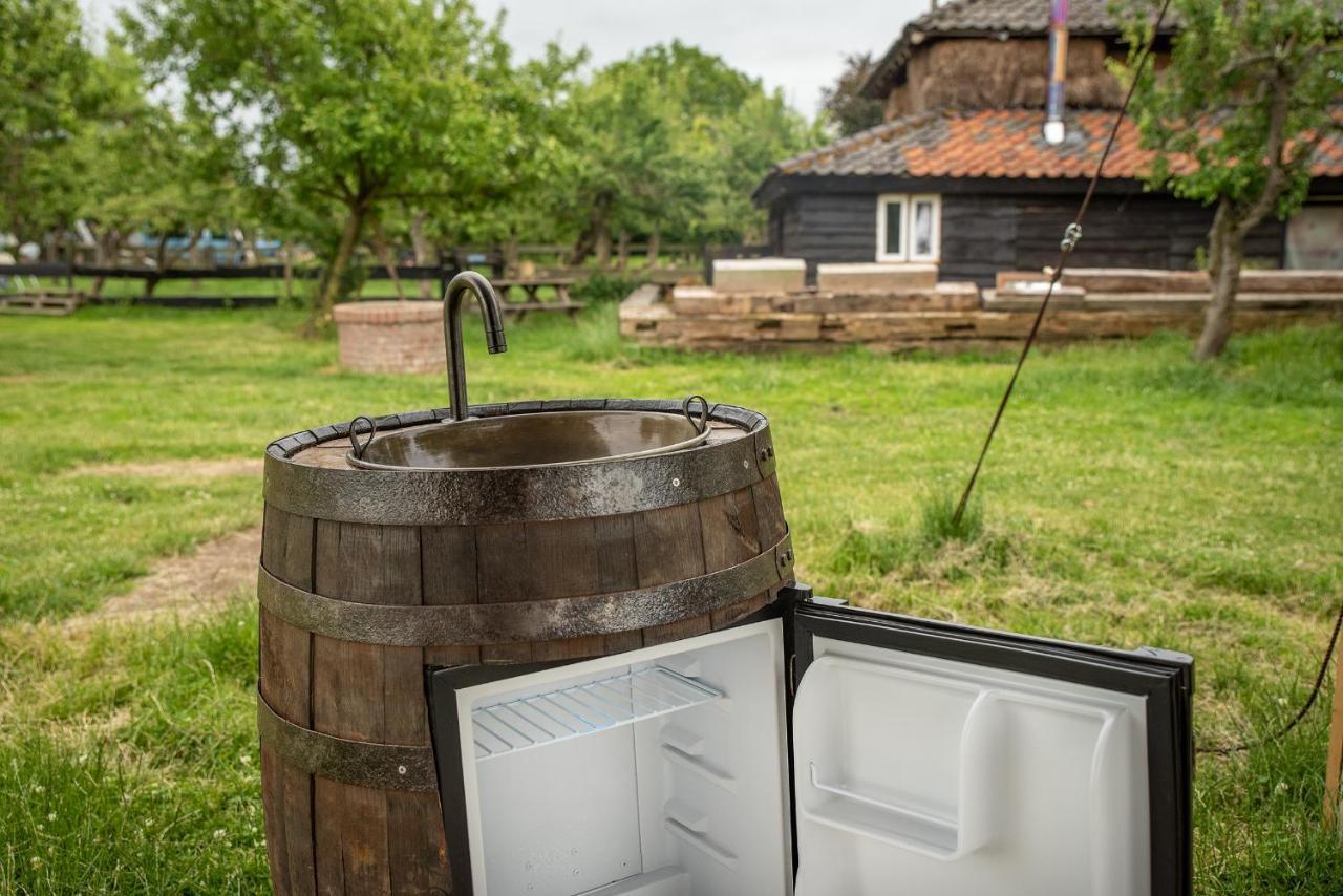 Tiny Wineyhouse No 1 Campsite *
